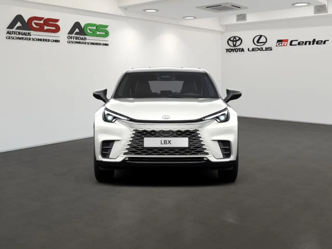 Lexus LBX 8