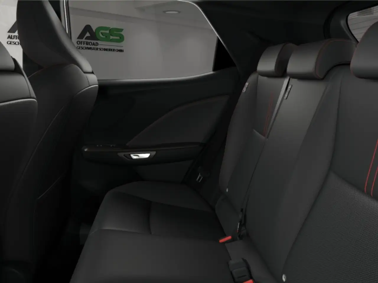 Lexus LBX 11