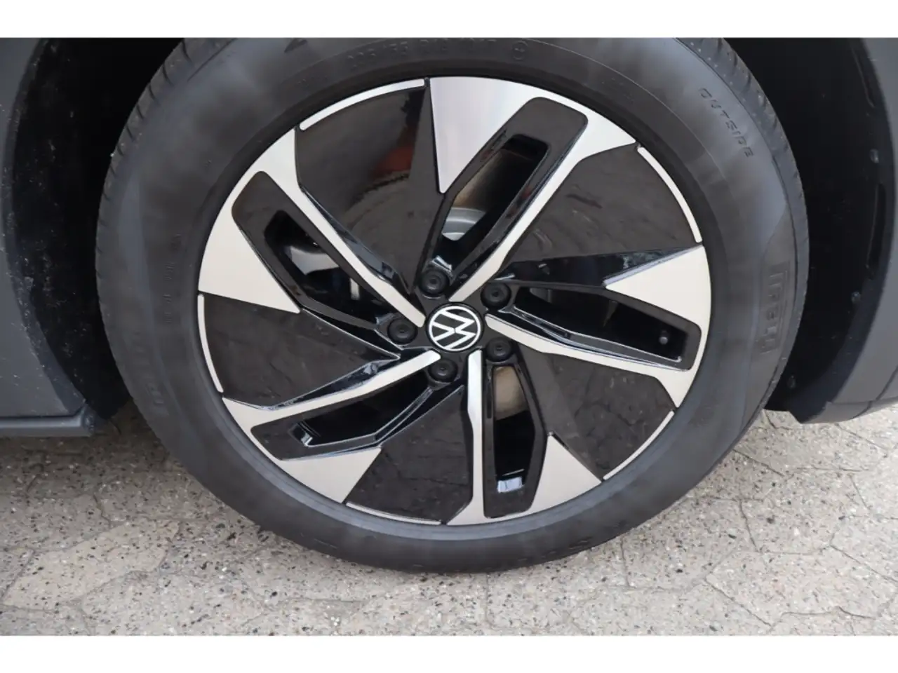 Volkswagen ID.4 3