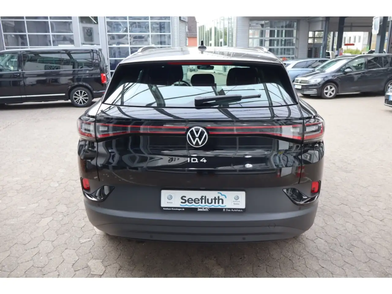 Volkswagen ID.4 5