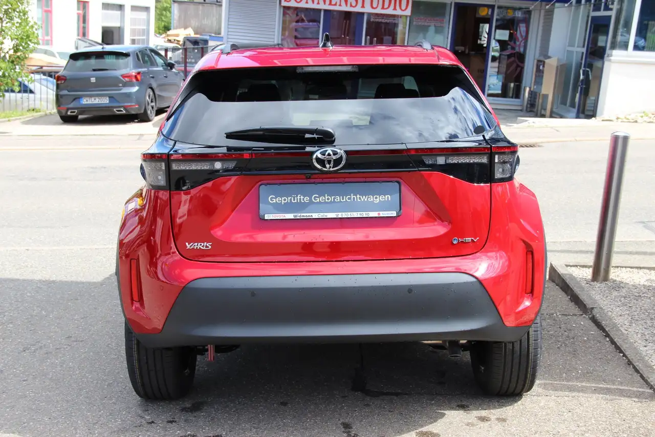 Toyota Yaris 4