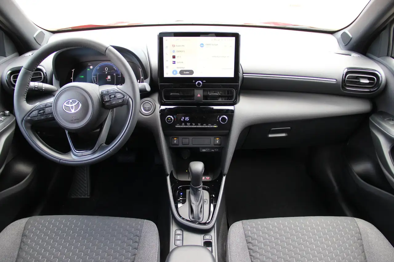 Toyota Yaris 8