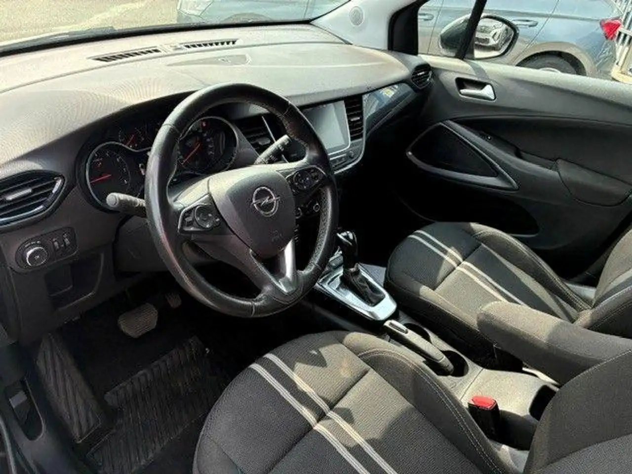 Opel Crossland 9