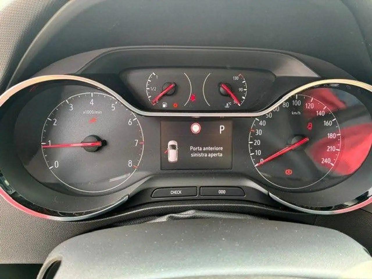 Opel Crossland 12