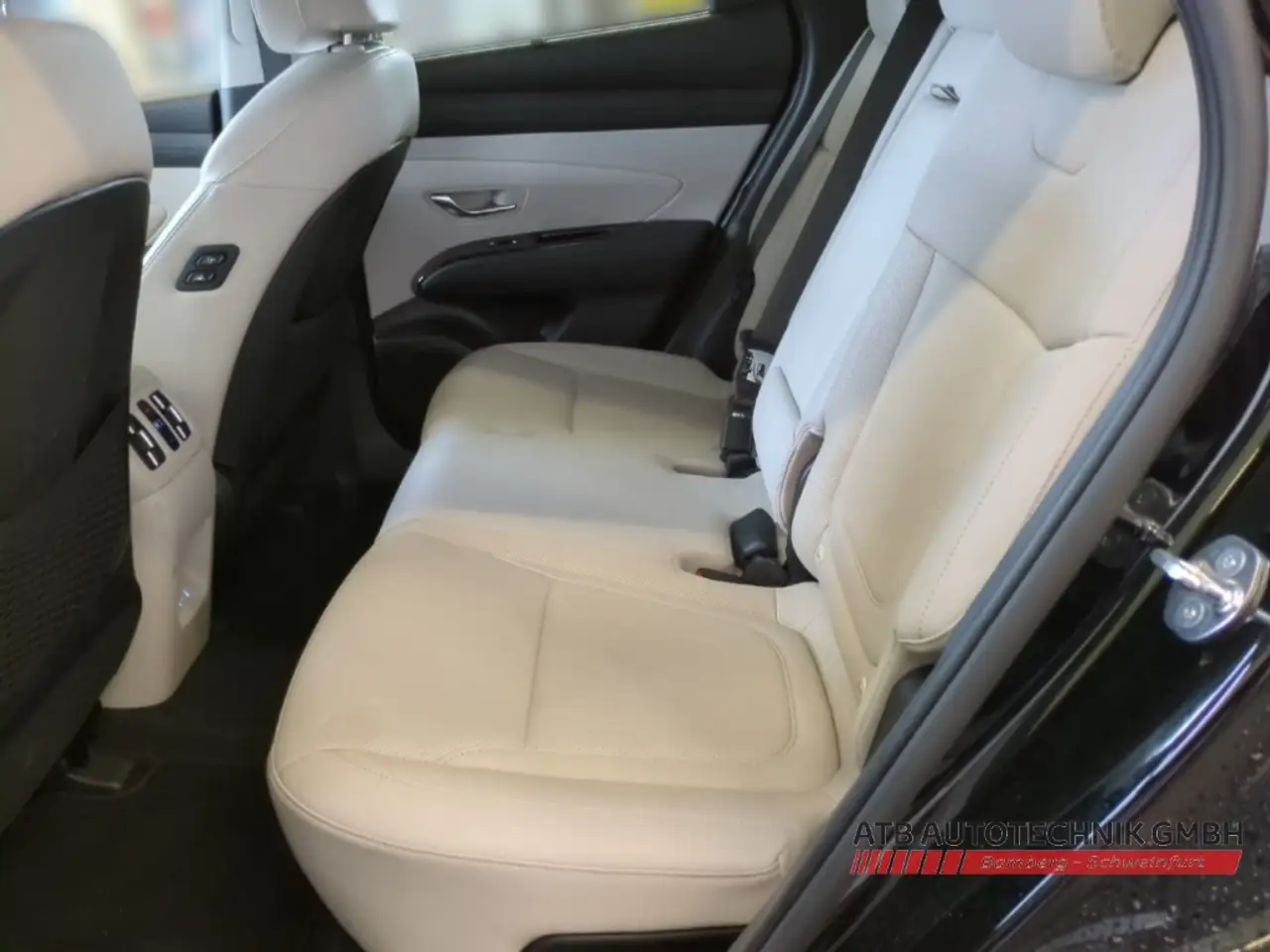 Hyundai TUCSON 11
