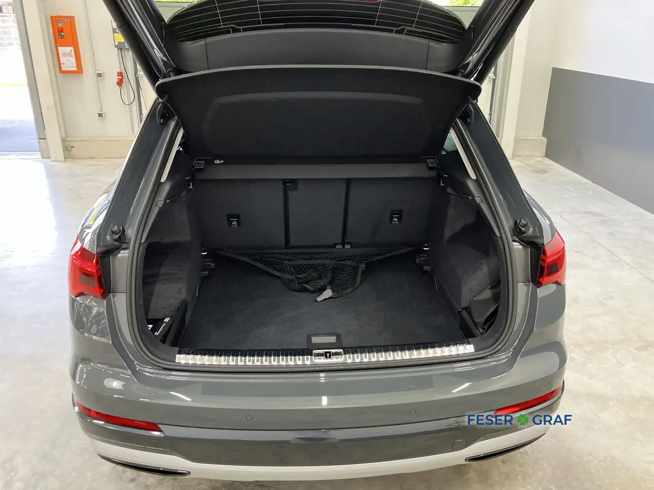 Audi Q3 10