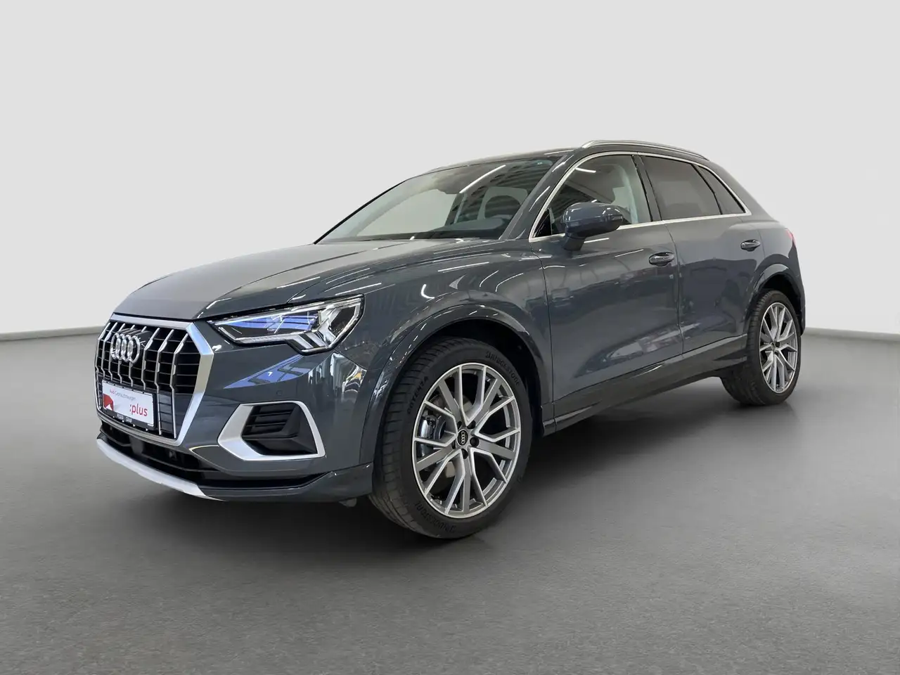 Audi Q3 11