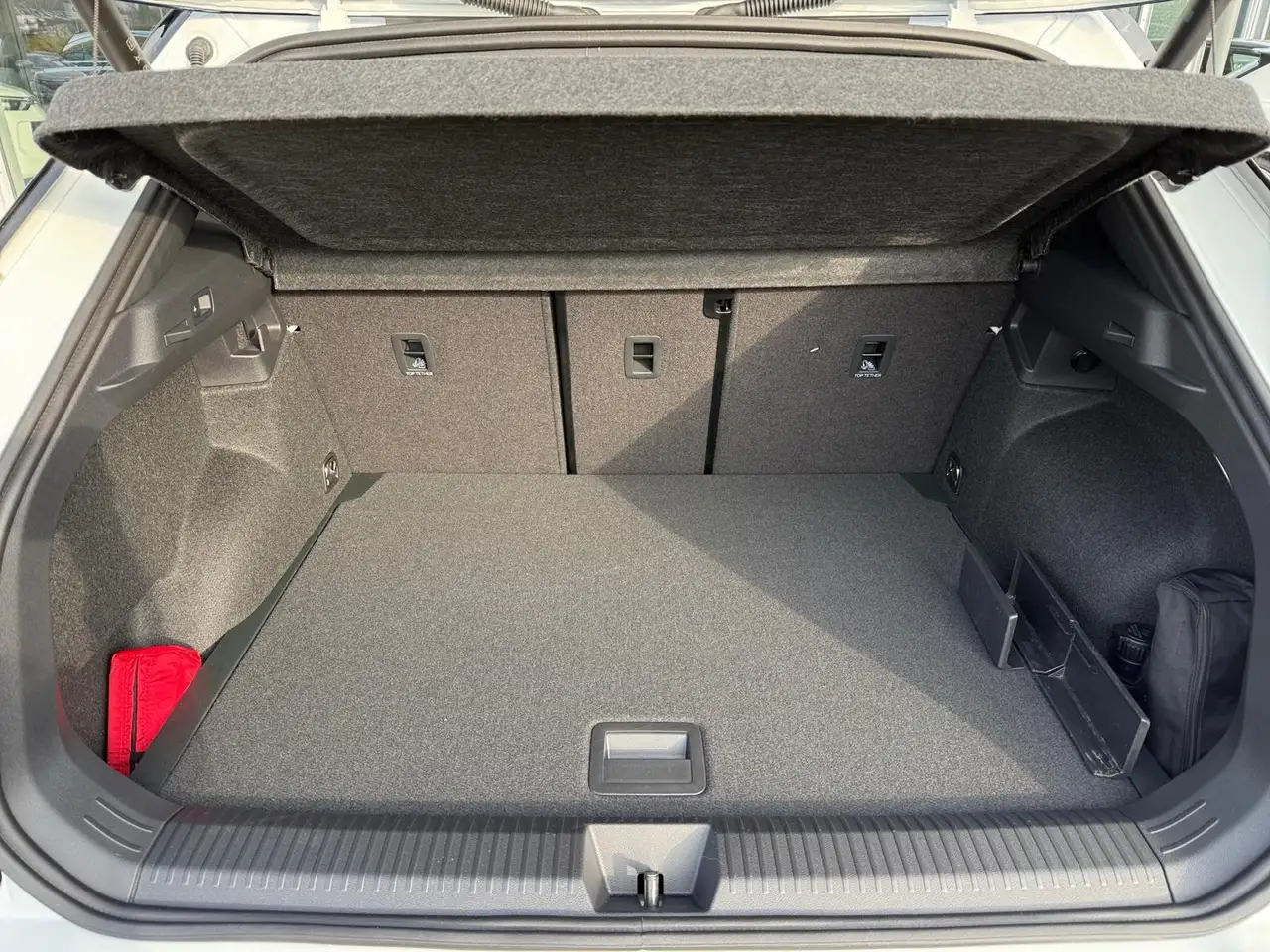Volkswagen T-Roc 8
