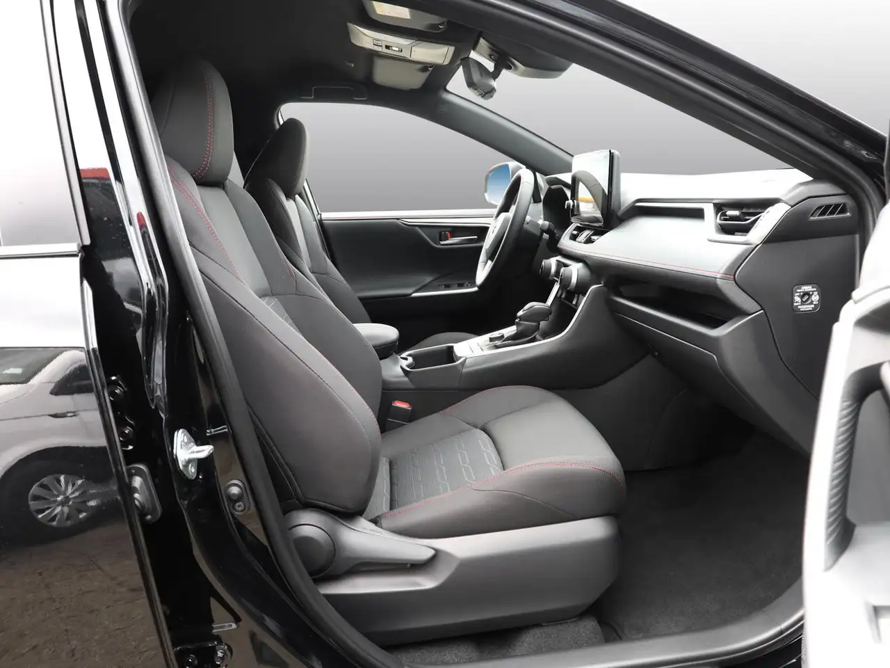Toyota RAV4 6