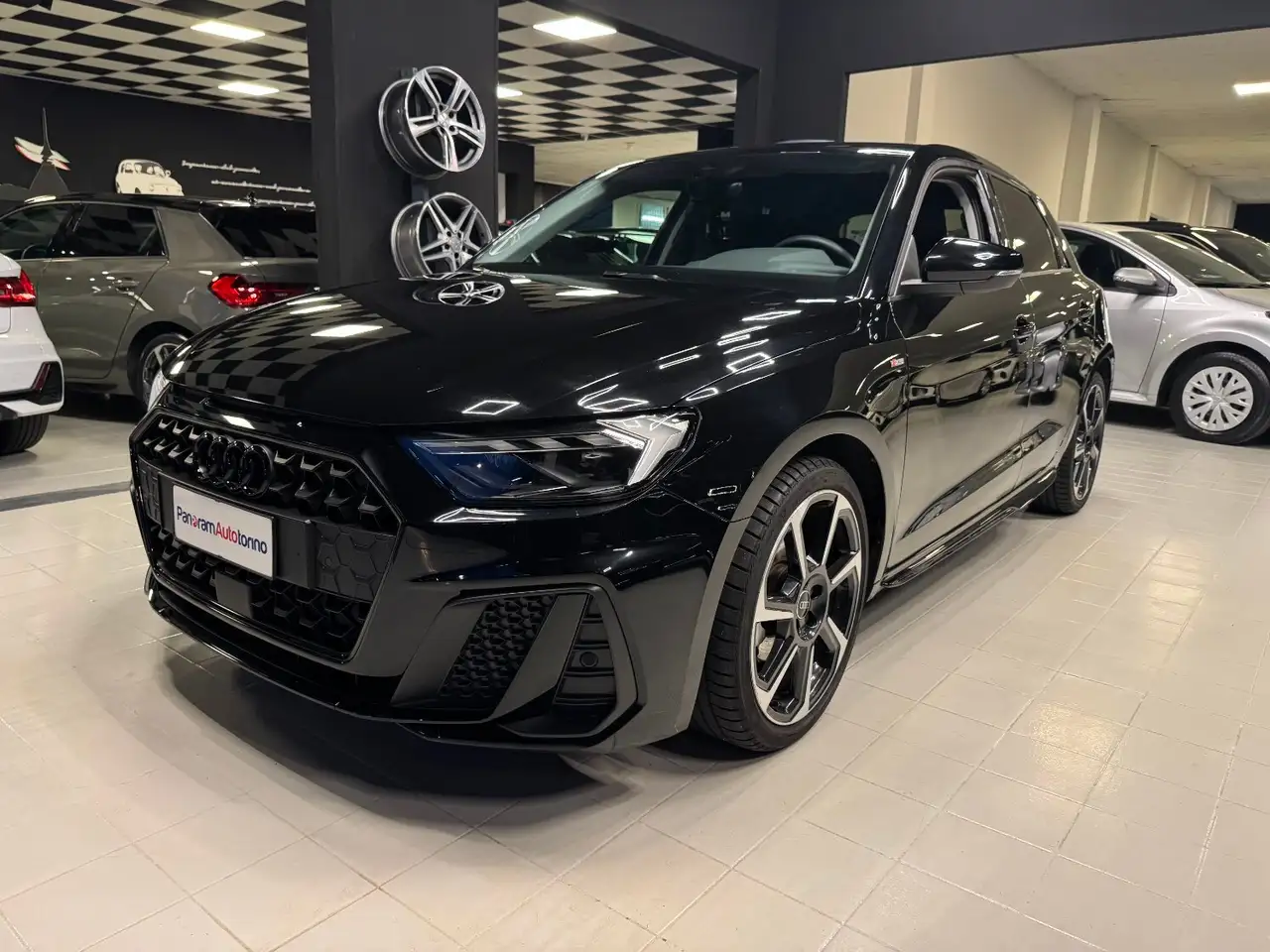 Audi A1 4