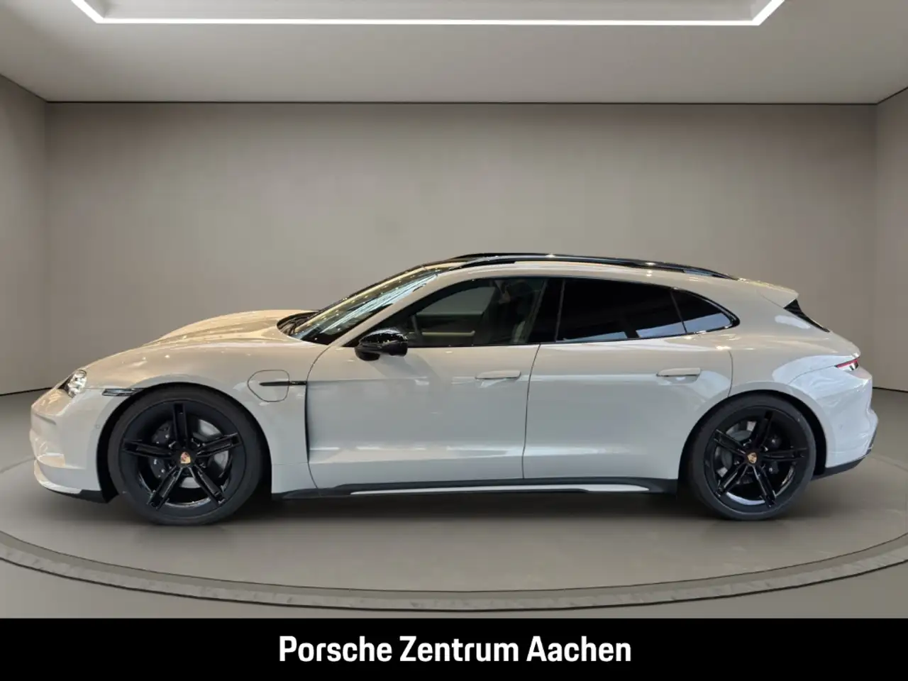 Porsche Taycan 2