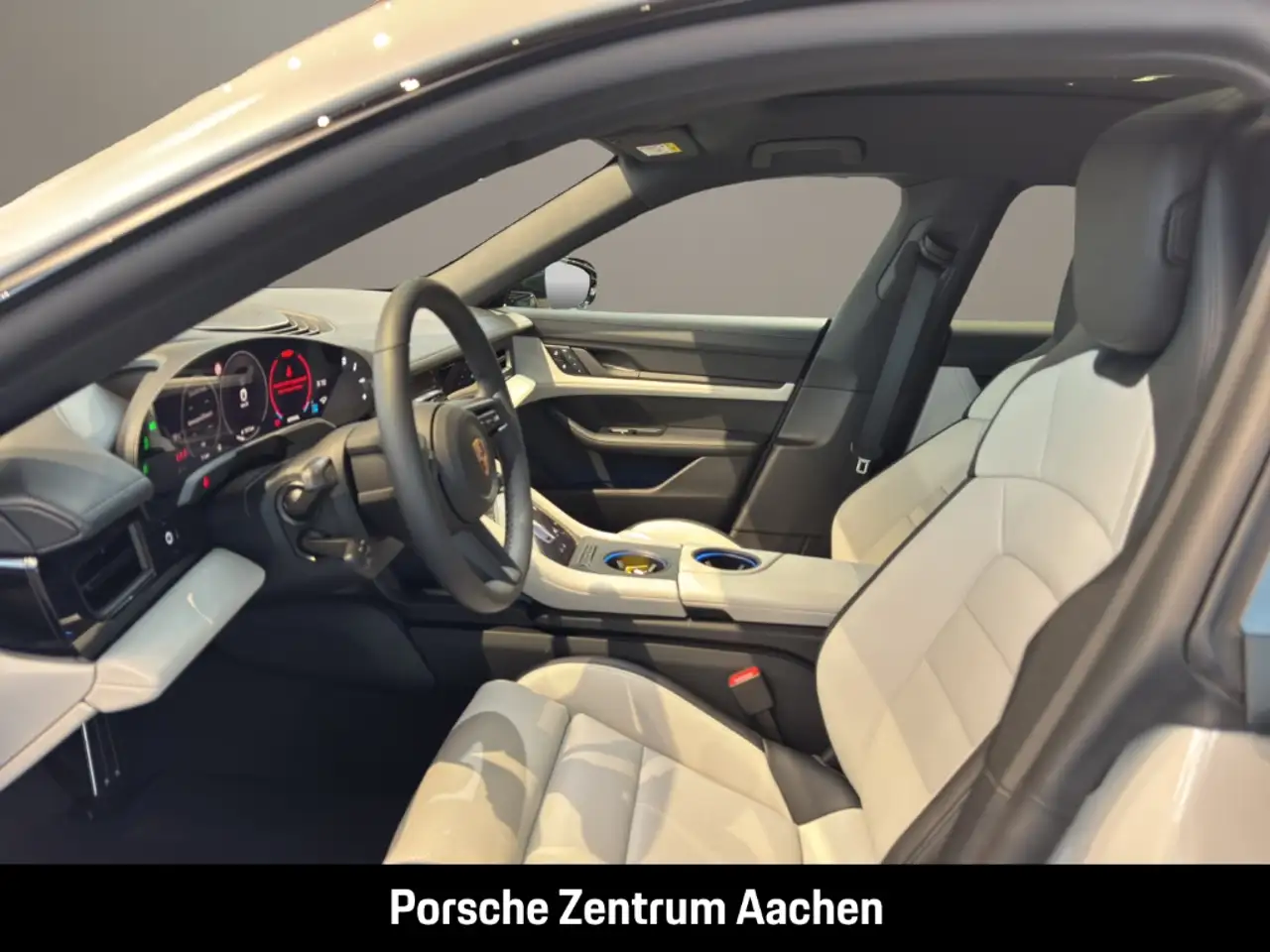 Porsche Taycan 5