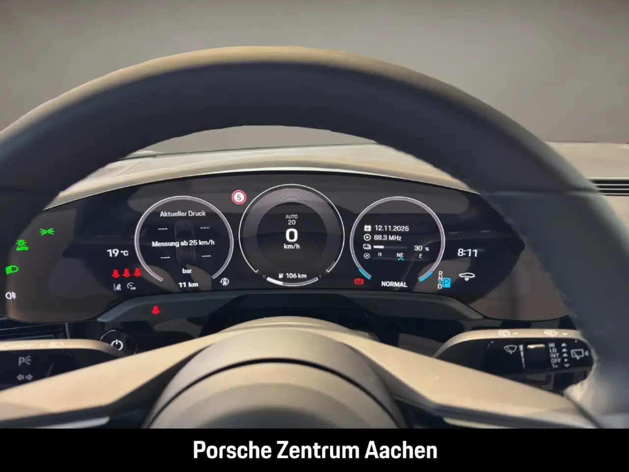 Porsche Taycan 15