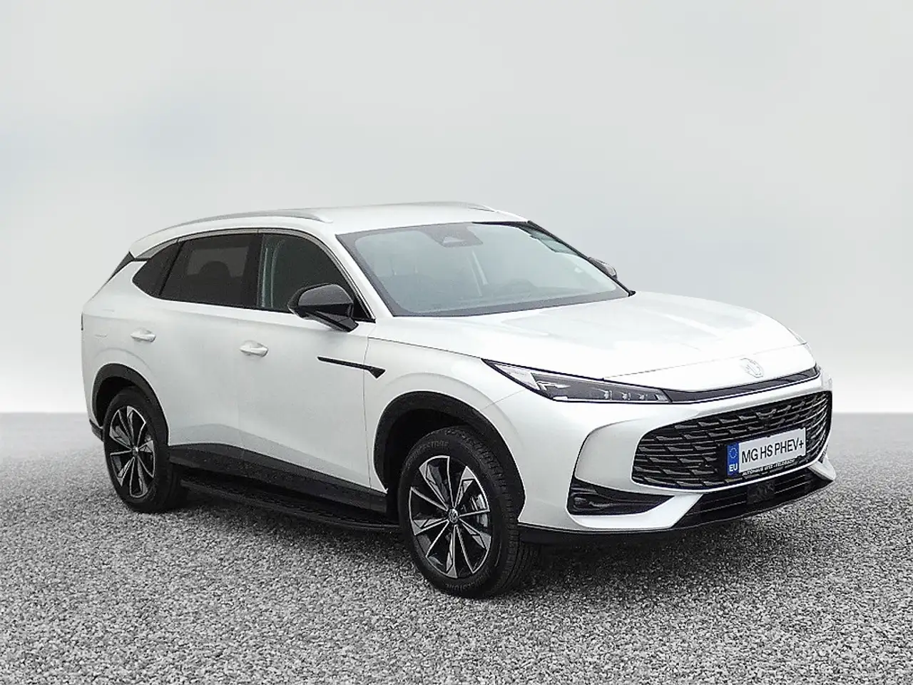 MG HS PHEV+ 5