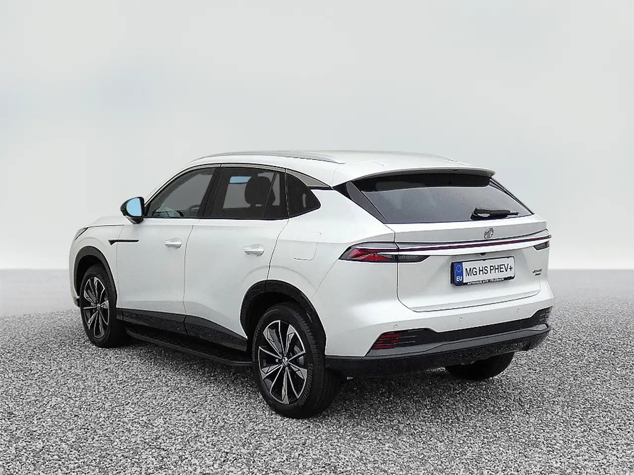 MG HS PHEV+ 8