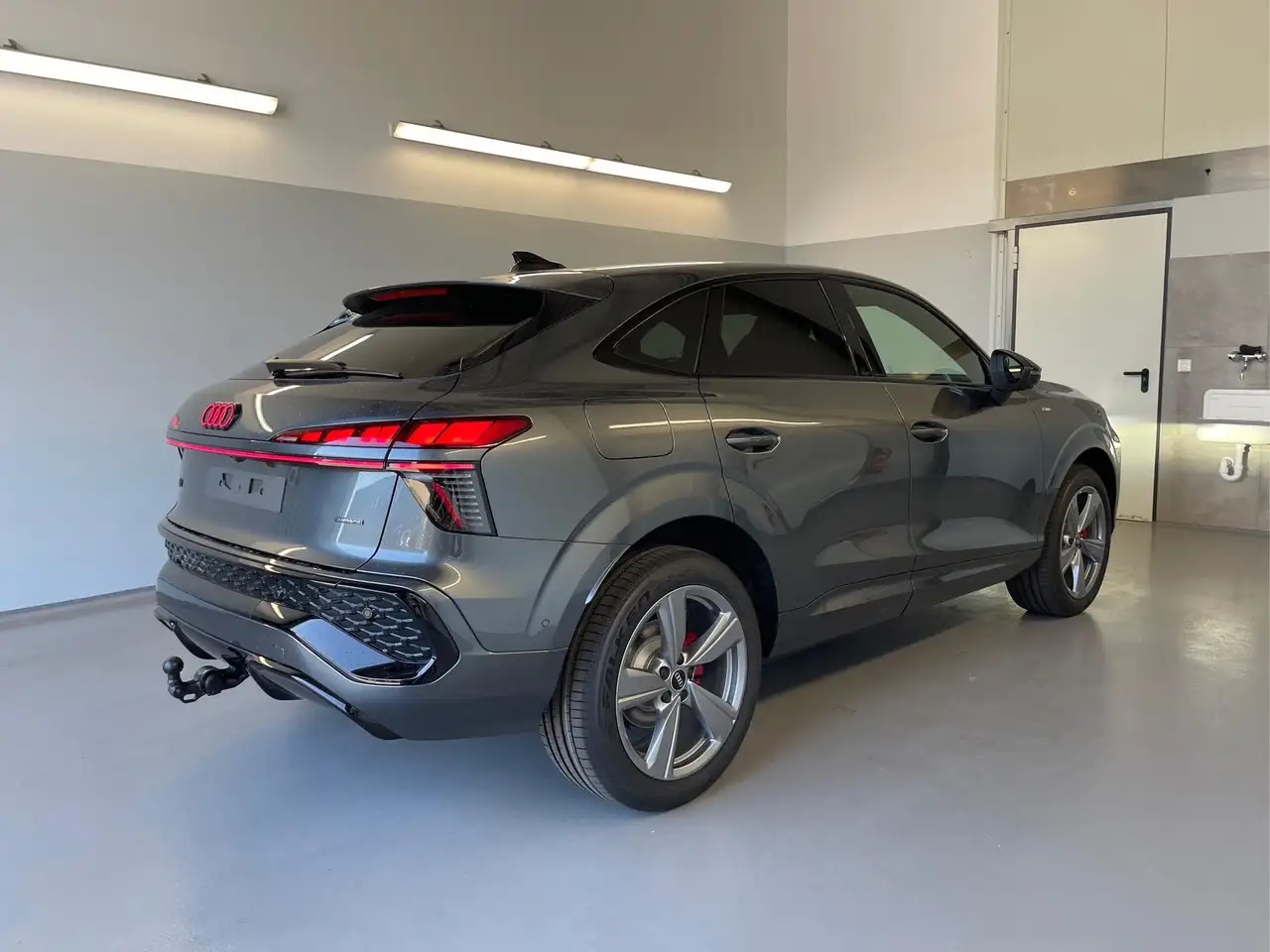 Audi Q3 4