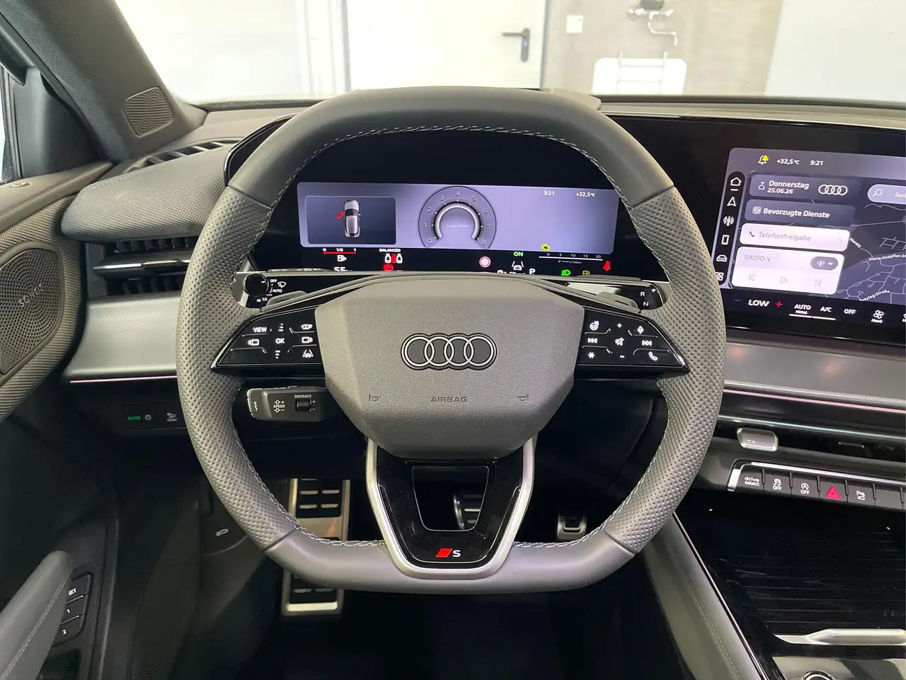 Audi Q3 8