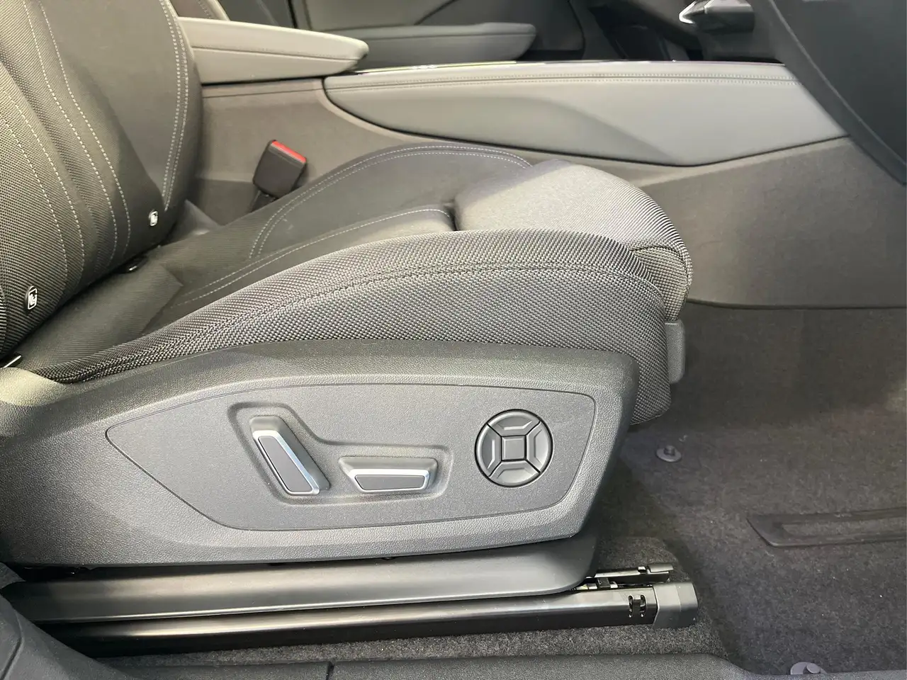 Audi Q3 15