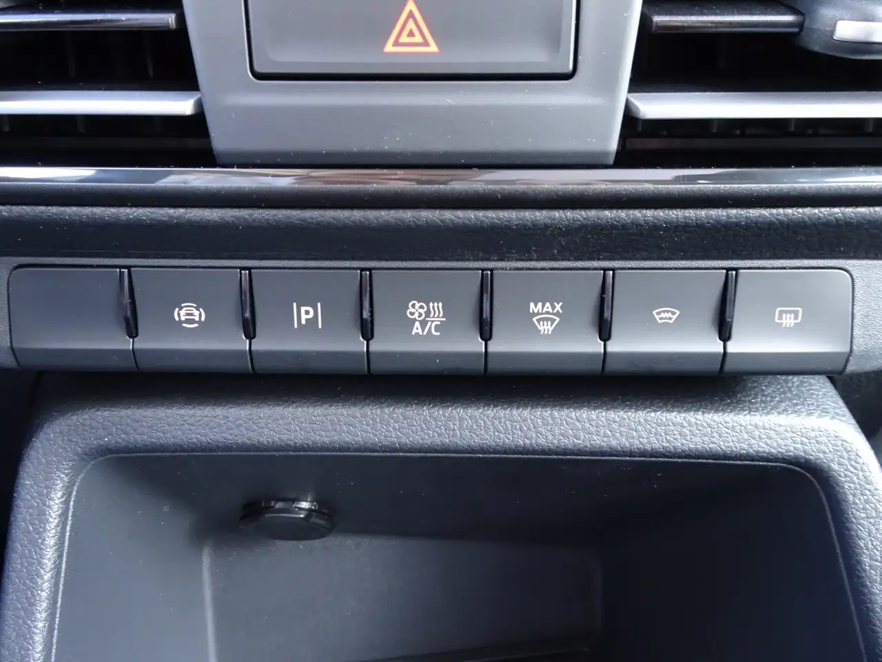 Ford Grand 16