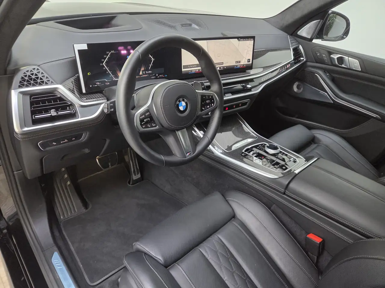 BMW X7 8