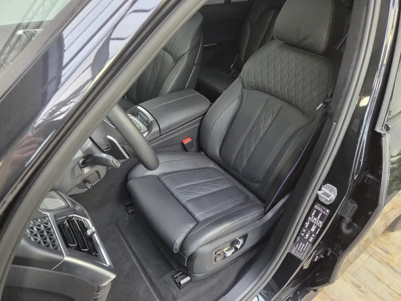 BMW X7 15
