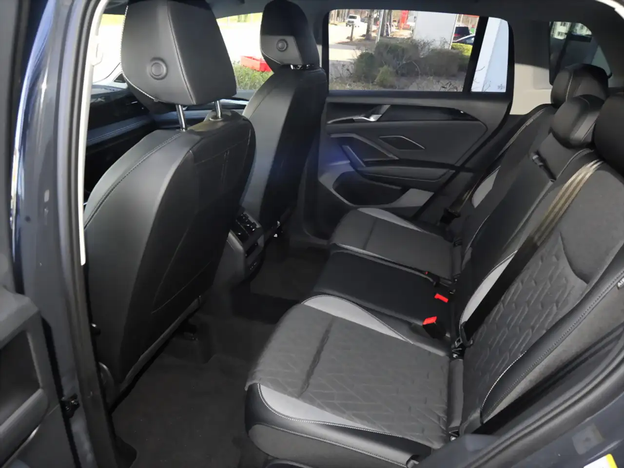 Volkswagen Tiguan 9