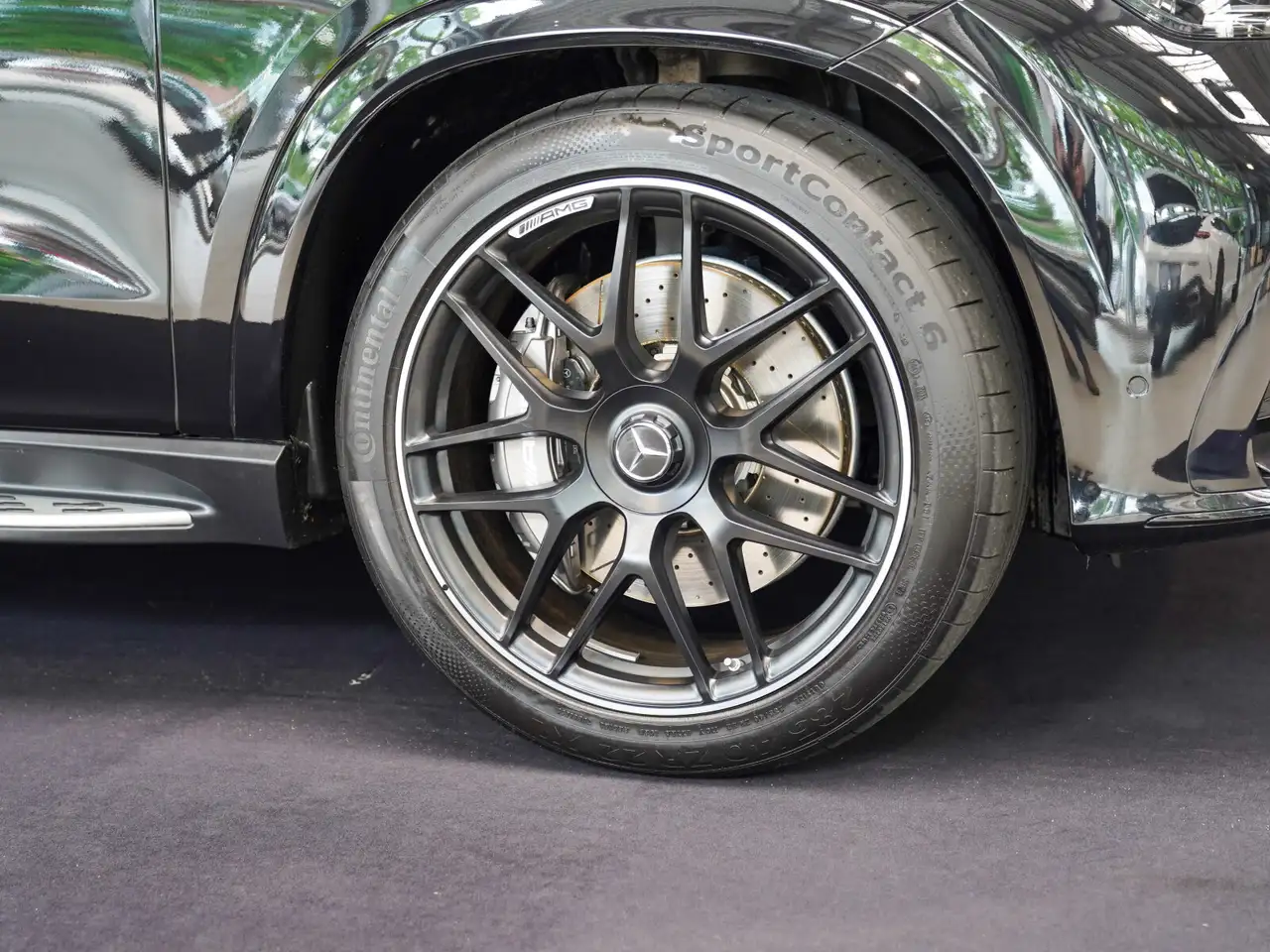 Mercedes-Benz GLE 53 2