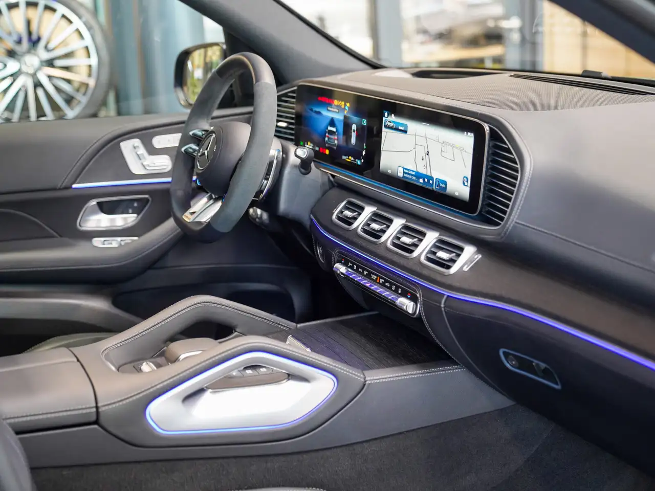 Mercedes-Benz GLE 53 11