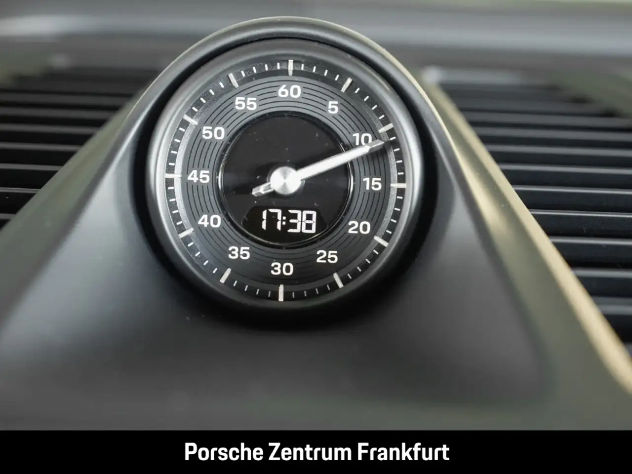 Porsche Macan 11