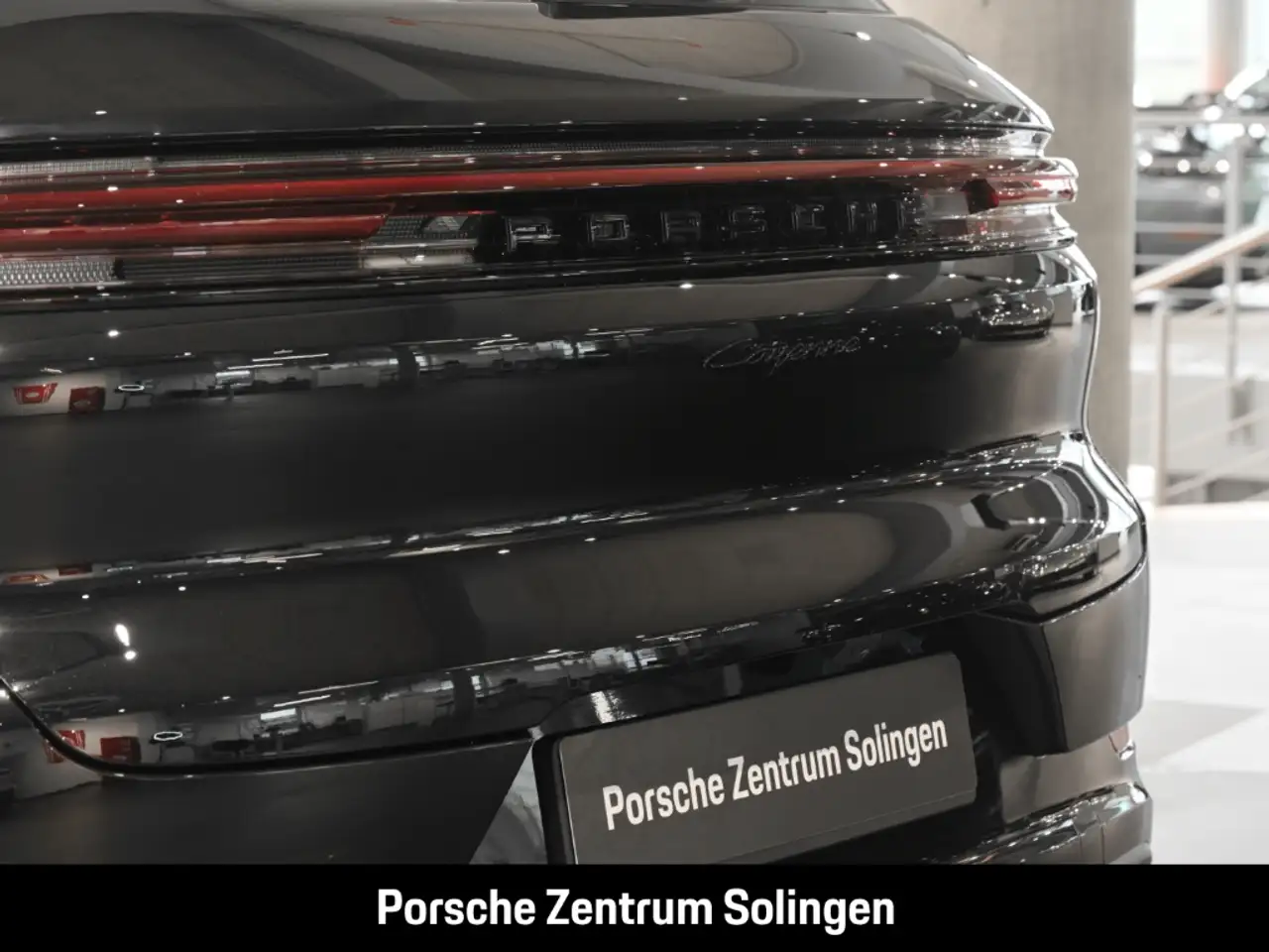 Porsche Cayenne 8
