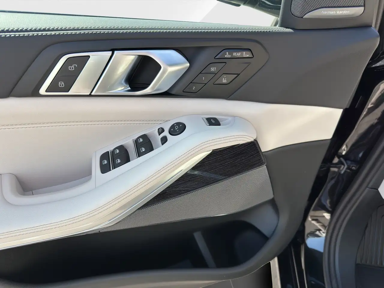 BMW X7 9