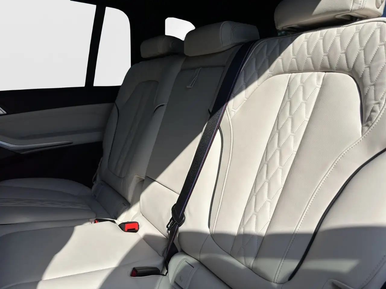 BMW X7 13