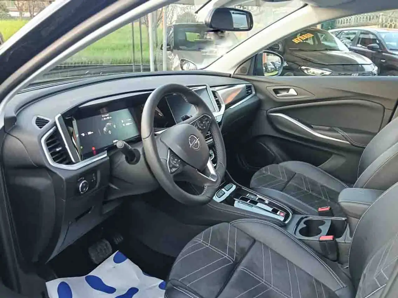 Opel Grandland 10