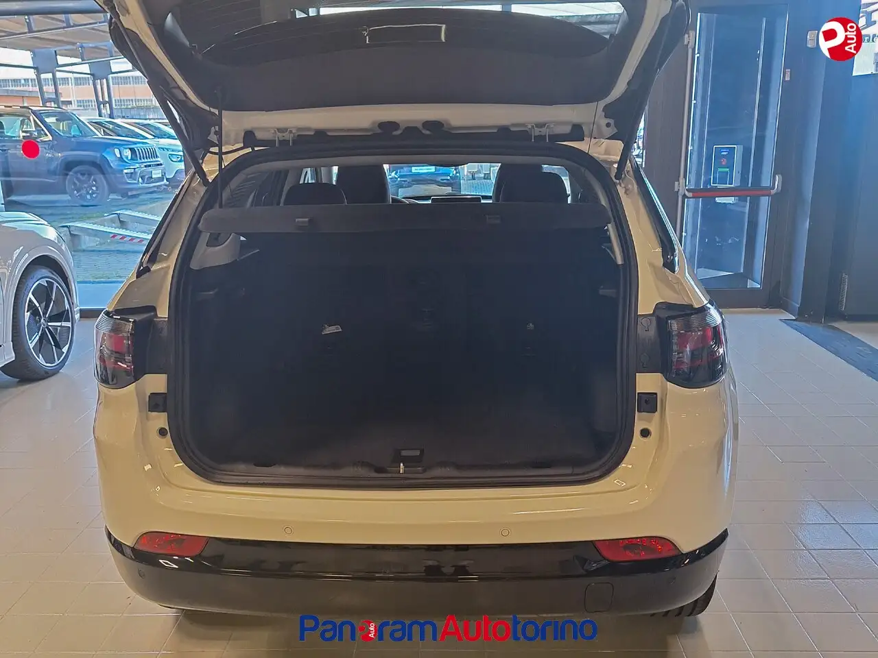 Jeep Compass 6