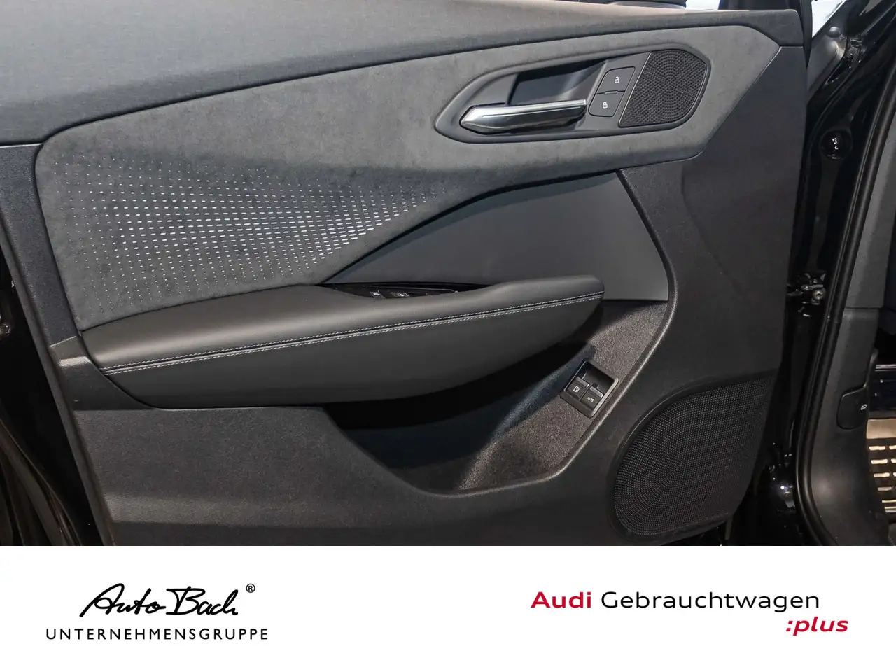 Audi Q3 8