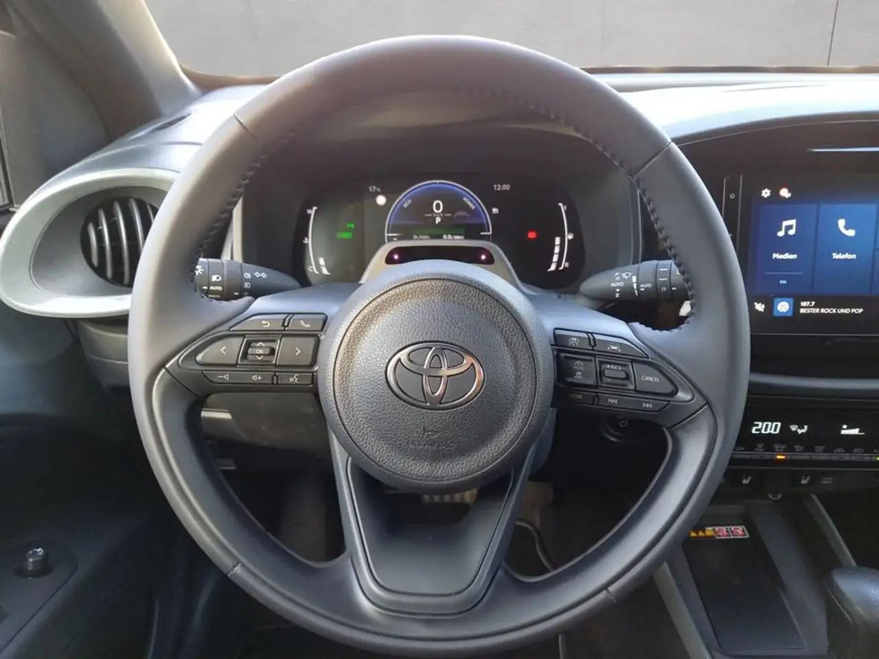 Toyota Aygo X 11