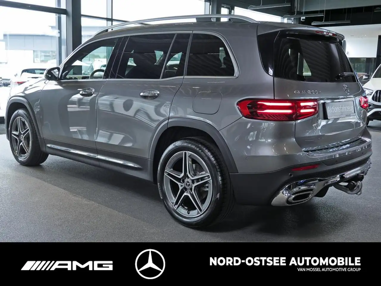 Mercedes-Benz GLB 200 2