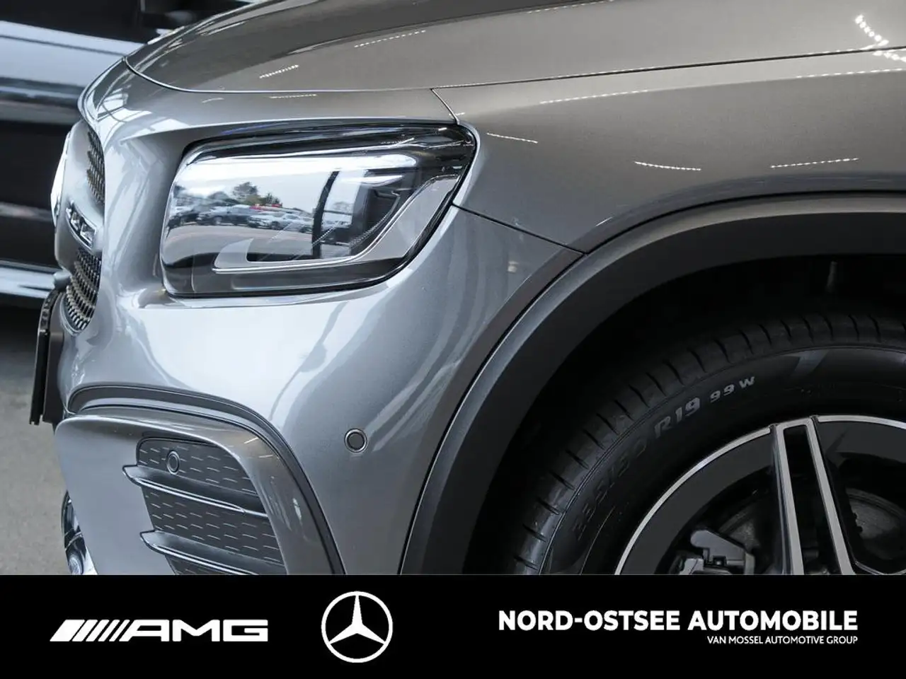 Mercedes-Benz GLB 200 4