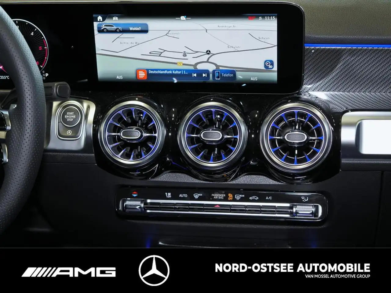 Mercedes-Benz GLB 200 11