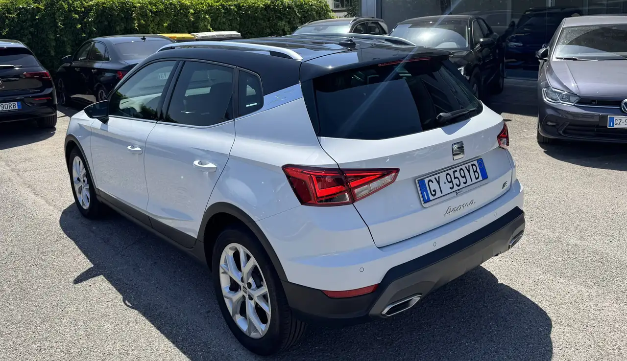 Seat Arona 4