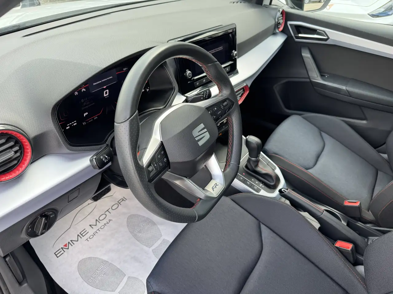 Seat Arona 8