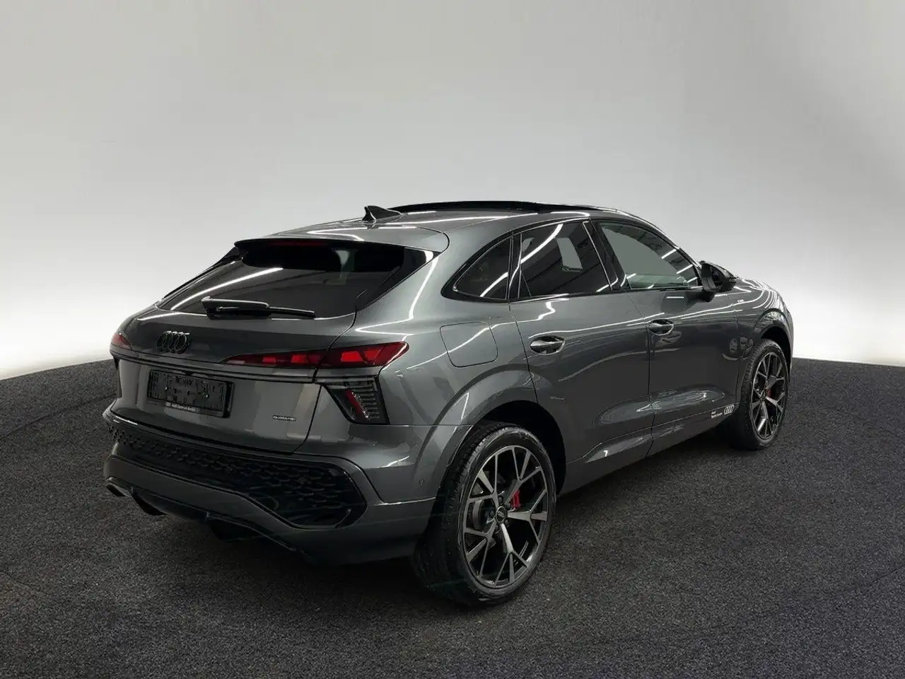 Audi Q3 6