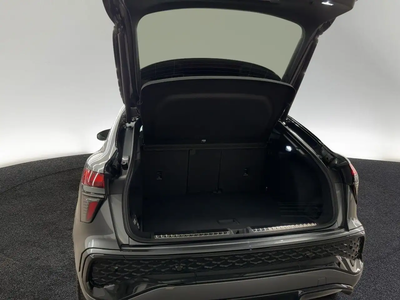 Audi Q3 9