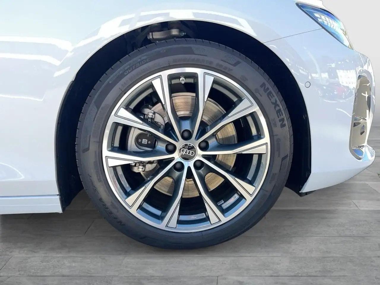 Audi A6 11