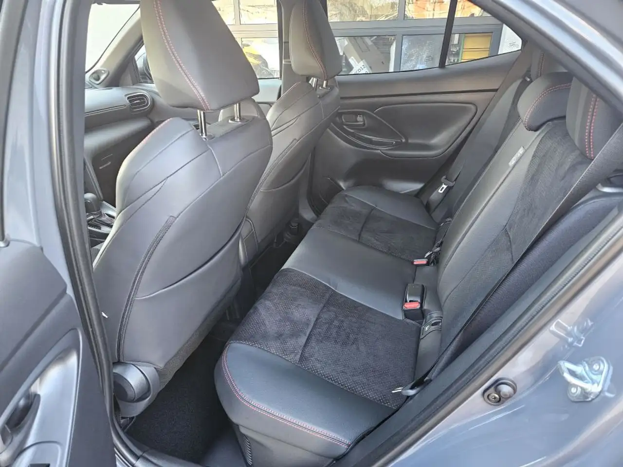 Toyota Yaris 6