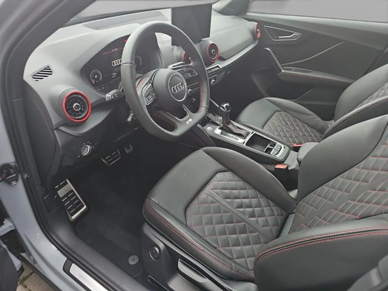 Audi Q2 35 10
