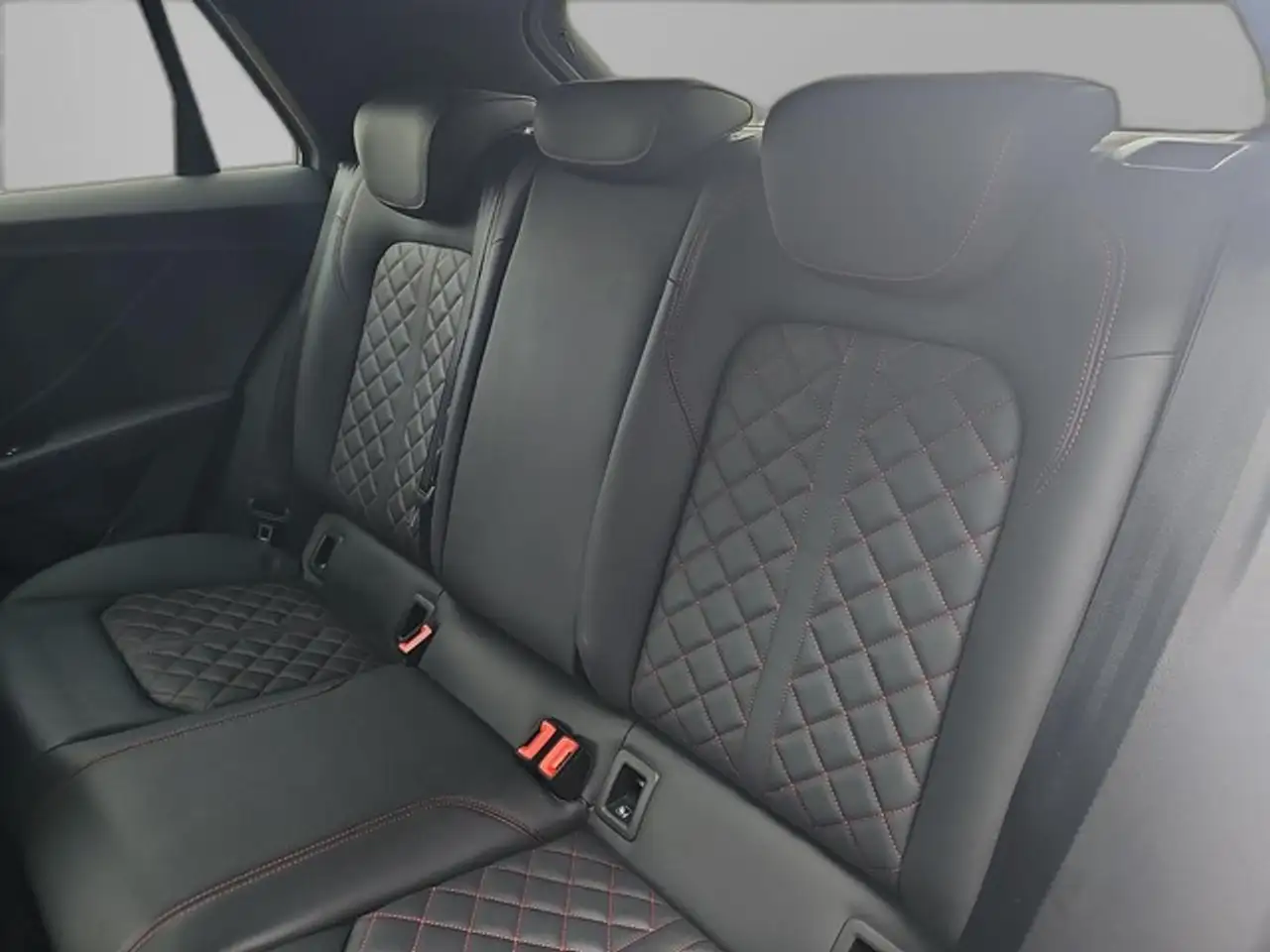 Audi Q2 35 15