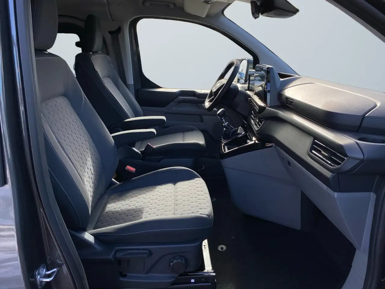 Ford Tourneo 10