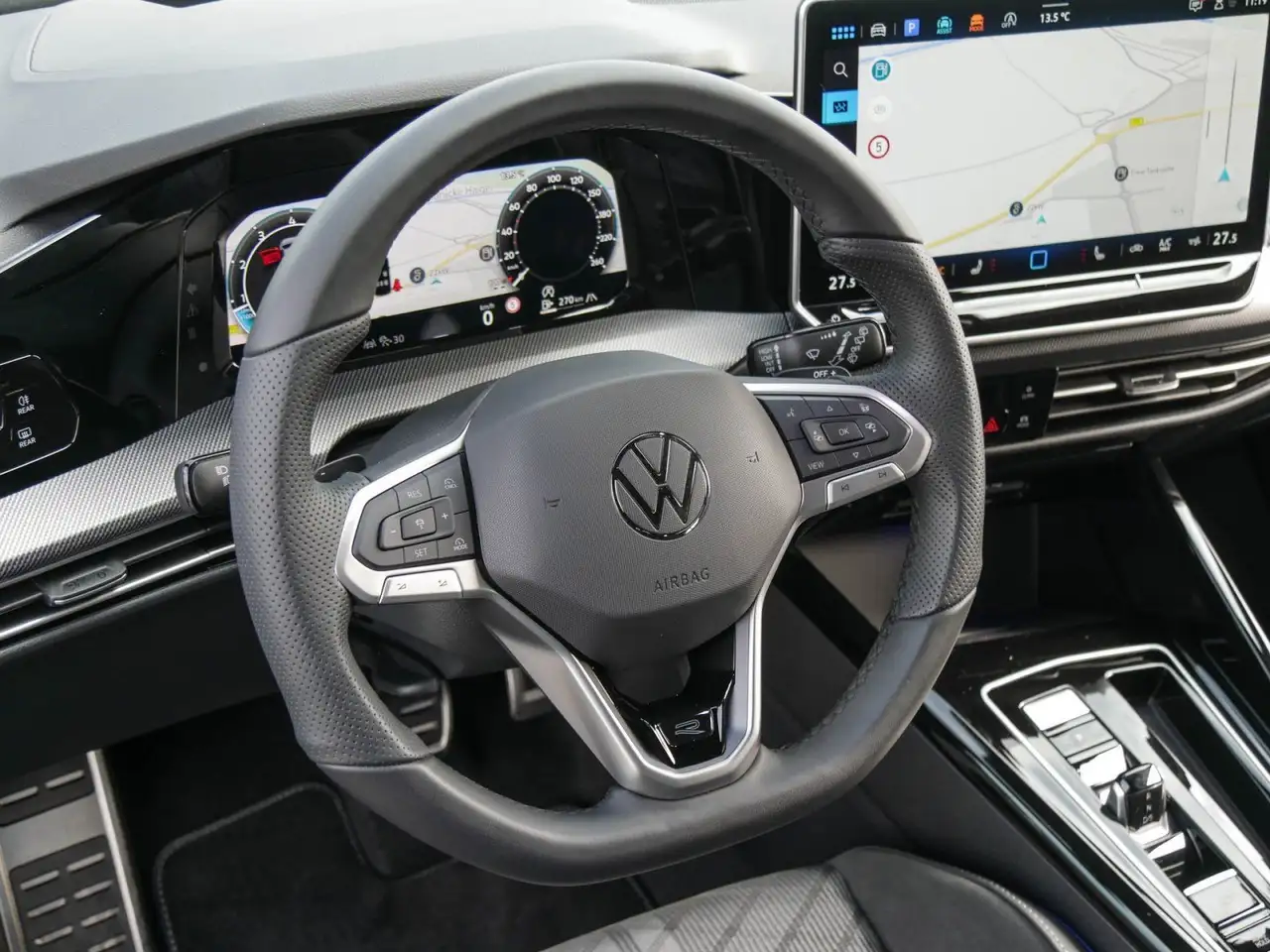 Volkswagen Golf 8