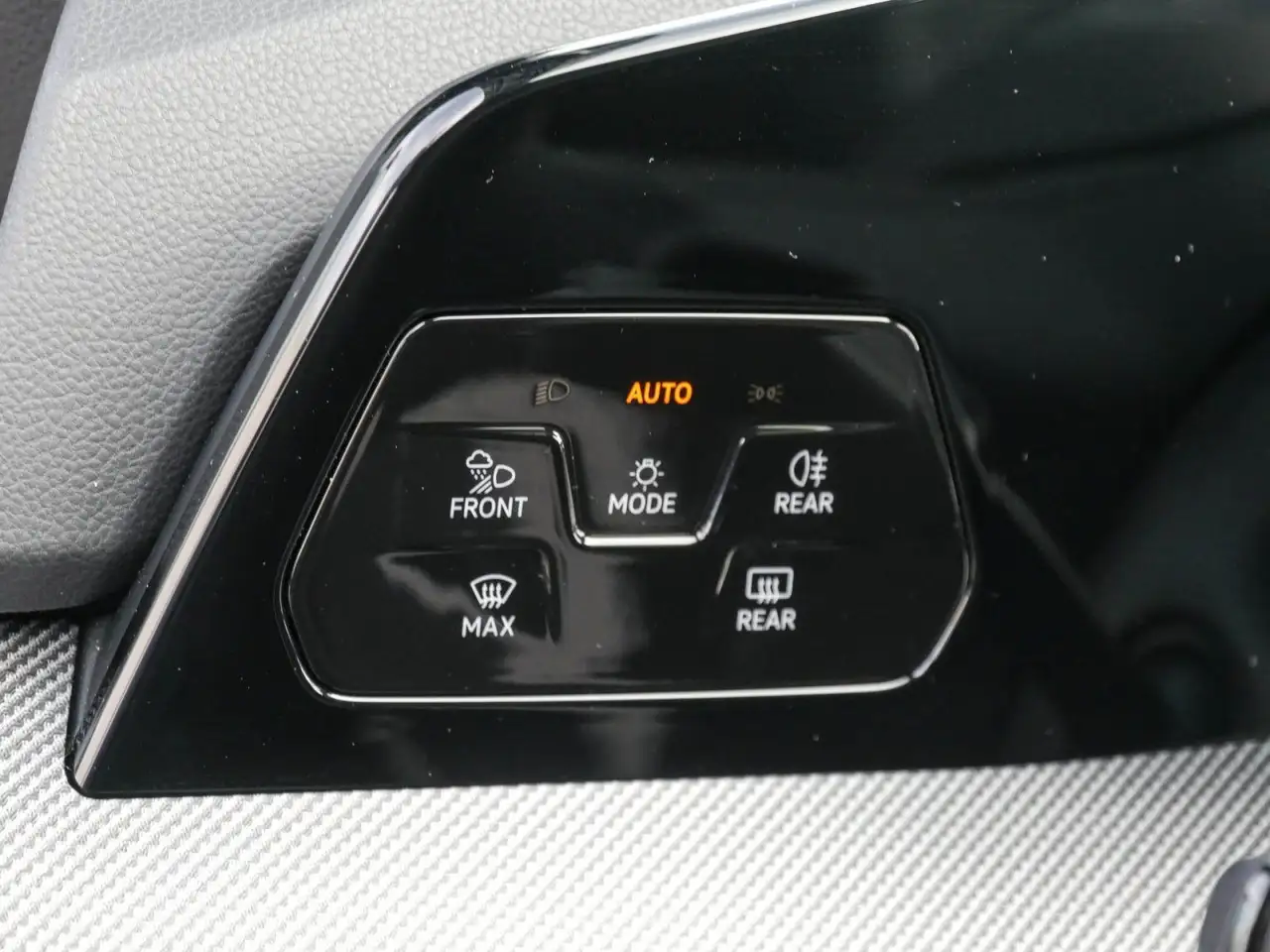 Volkswagen Golf 15